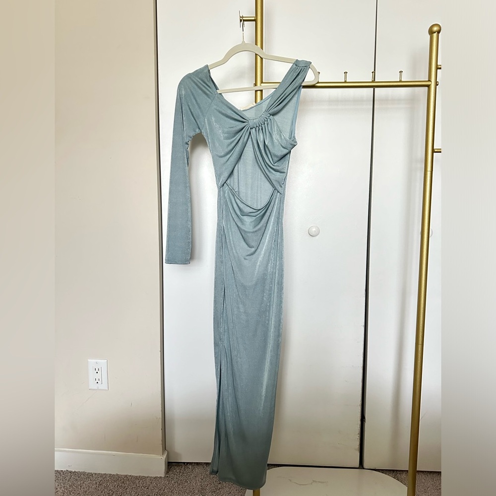 One-sleeve midi dress - light blue